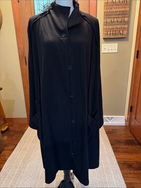 Fenini Black Button-Front Long Coat